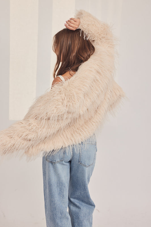 מעיל אליס - חוטים בז׳