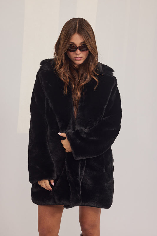 The Coat NH - בלי כובע ראביט שחור