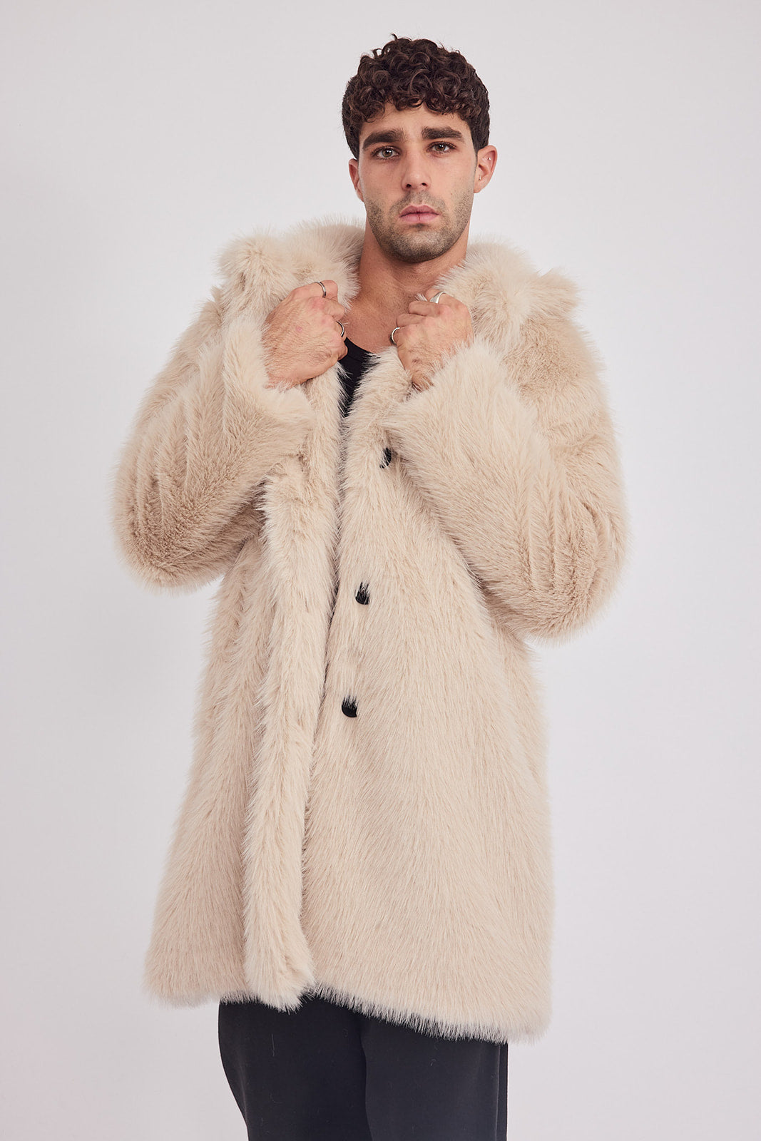 The Coat NH + בלי כובע סופי בז׳