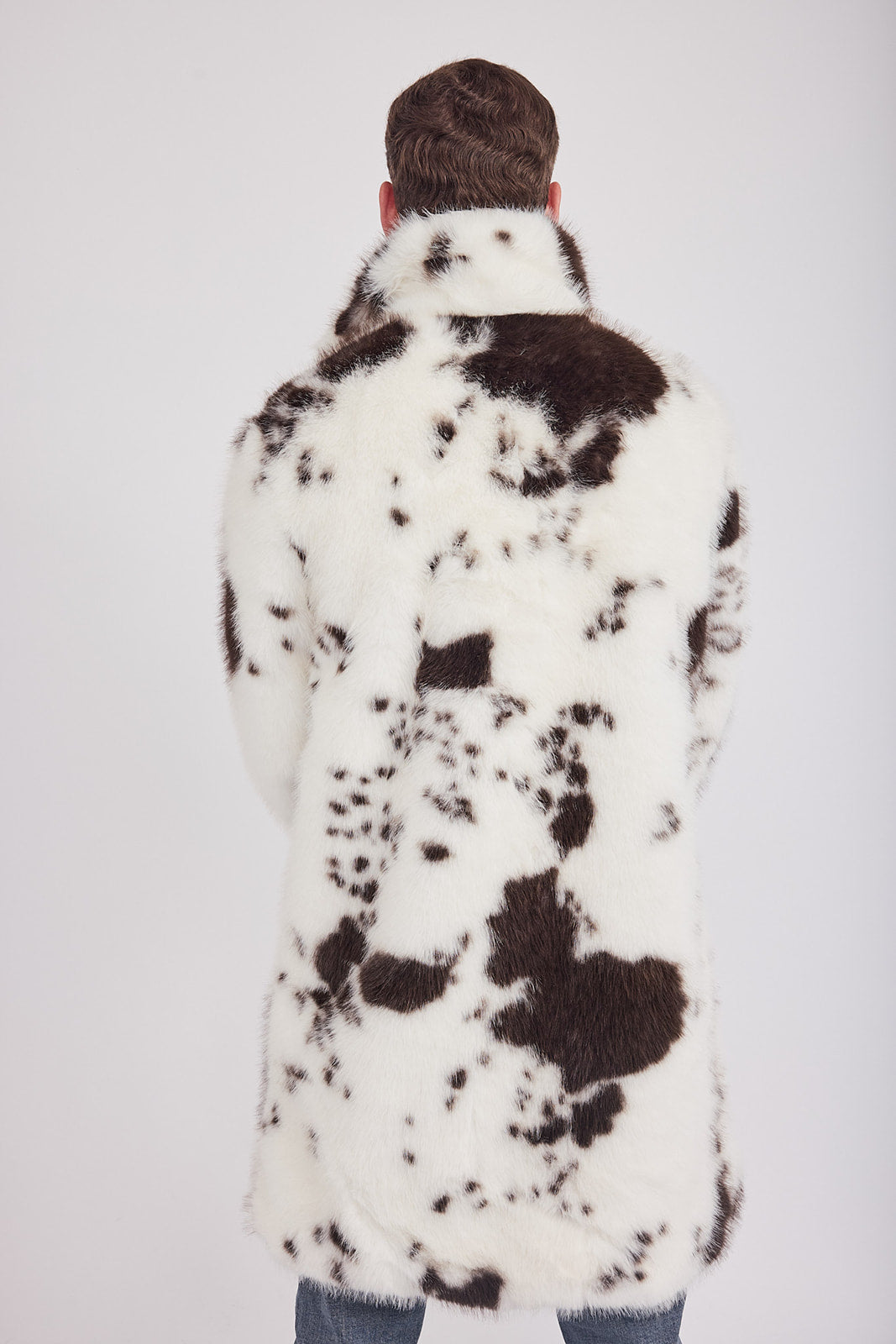 The Coat NH + בלי כובע פרה חום לבן