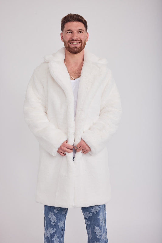 The Coat NH + בלי כובע ראביט לבן