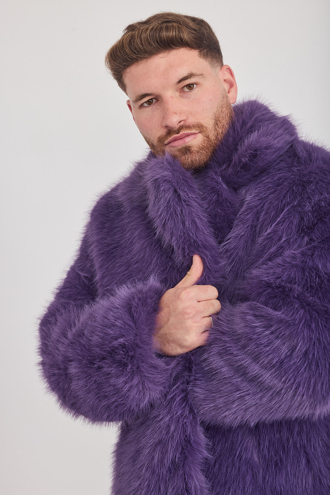 The Coat NH + בלי כובע סופי סגול