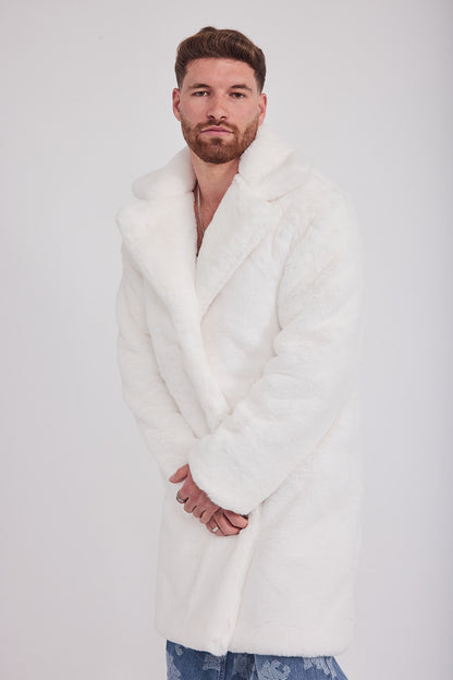 The Coat NH + בלי כובע ראביט לבן