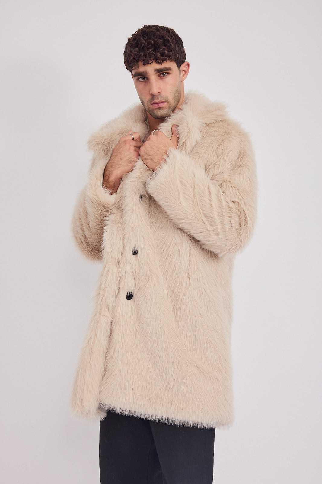 The Coat NH + בלי כובע סופי בז׳