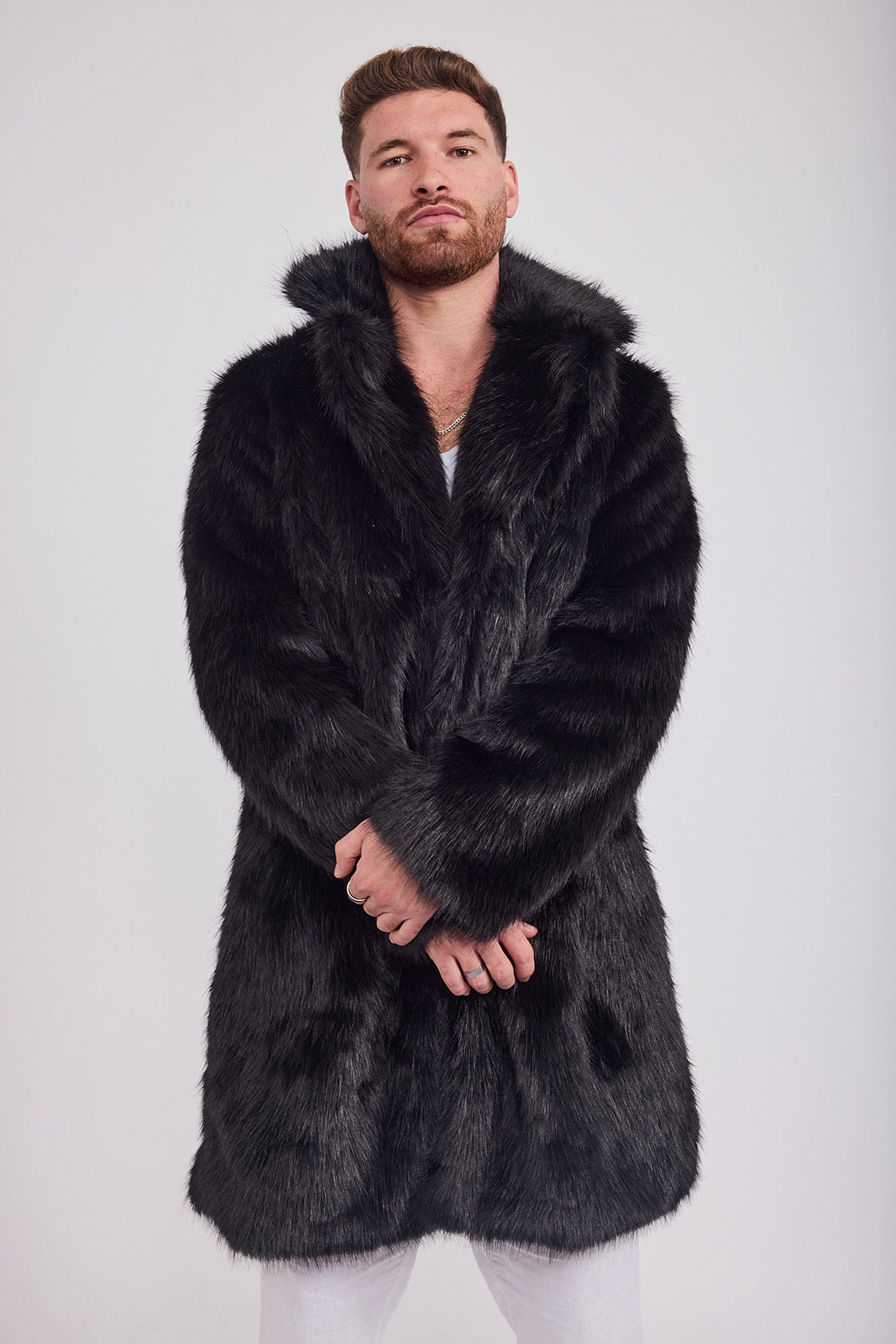 The Coat NH + בלי כובע סופי שחור