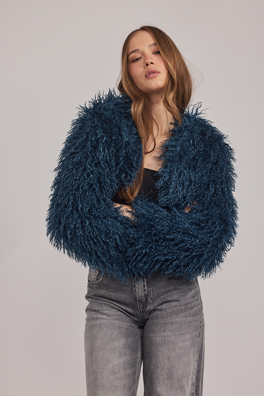 Celina Coat - שרוולון מתולתל