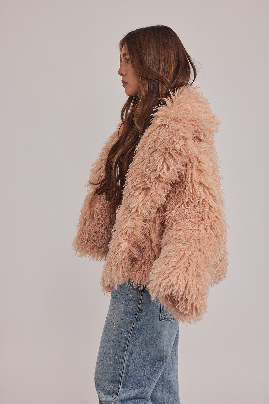 Elis Coat - פרווה מתולתלת