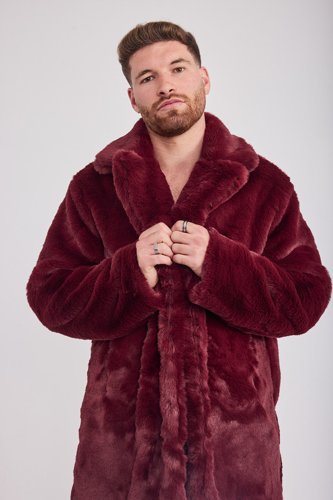 The Coat NH + בלי כובע ראביט בורדו