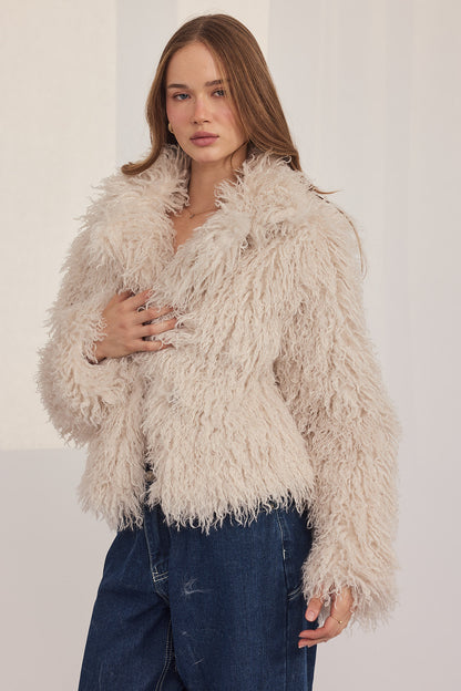 Elis Coat - פרווה מתולתלת