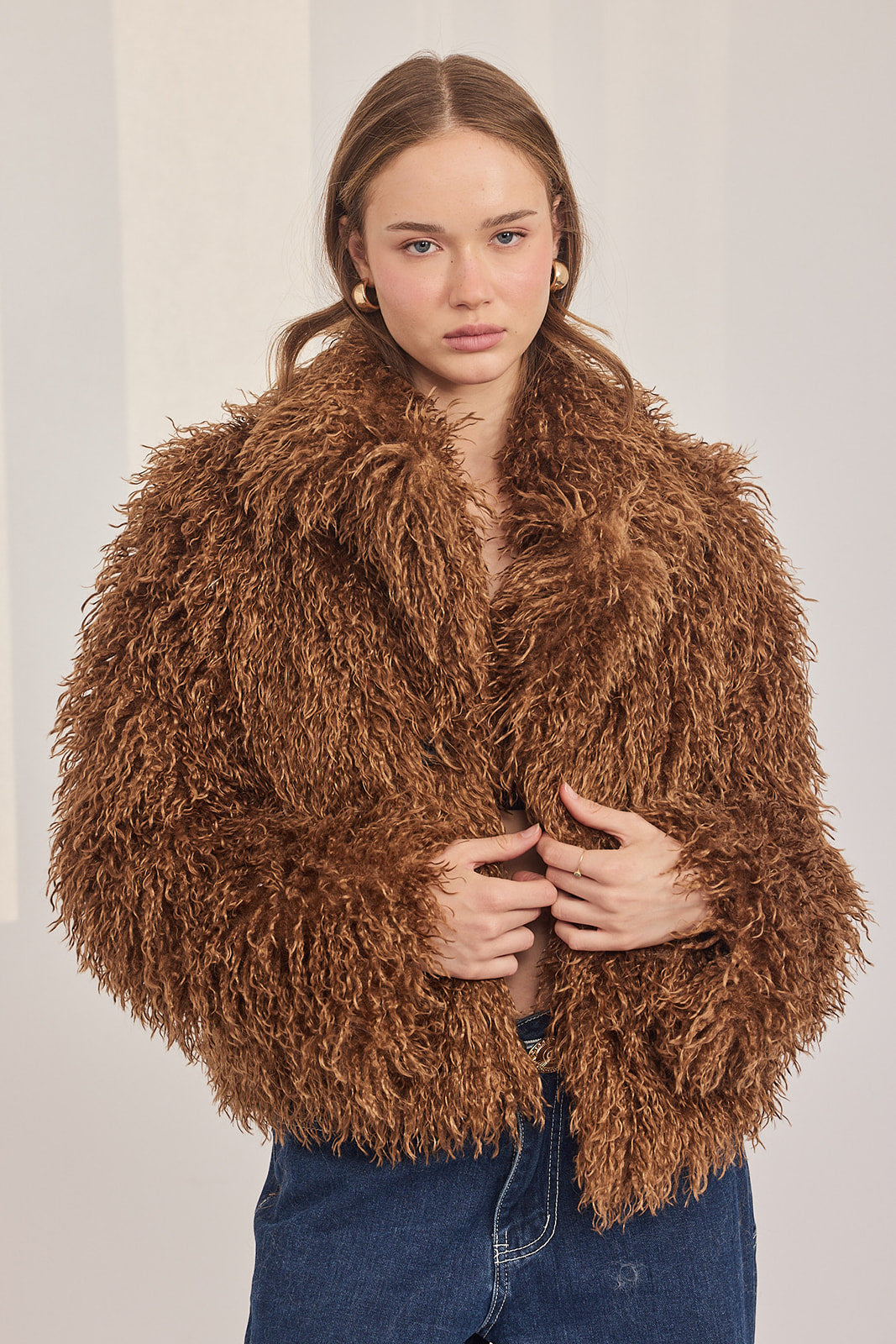 Elis Coat - פרווה מתולתלת