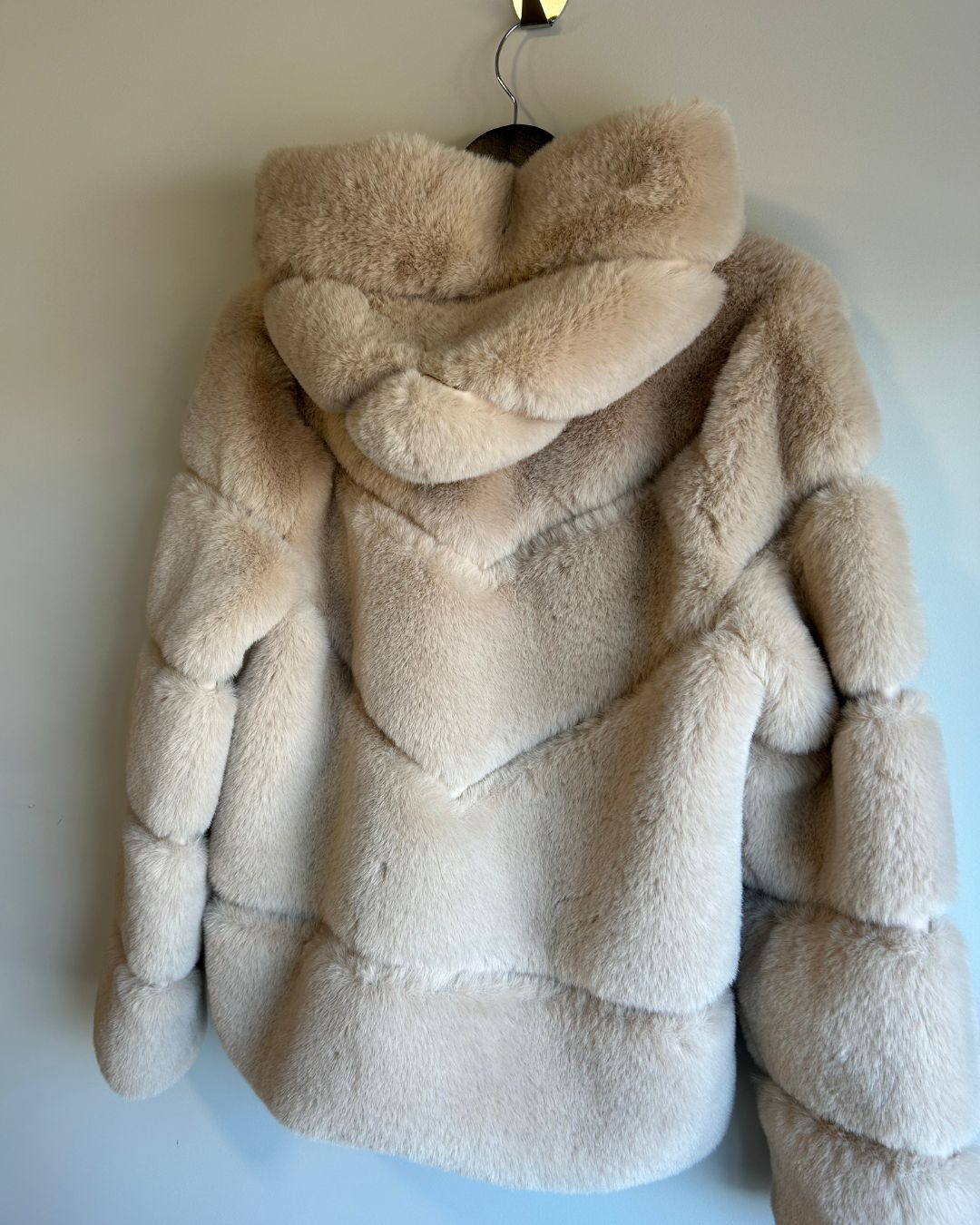 מעיל ברברה - בז׳