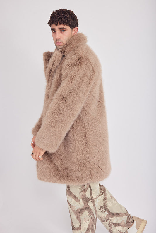 The Coat NH + בלי כובע סופי חום בהיר