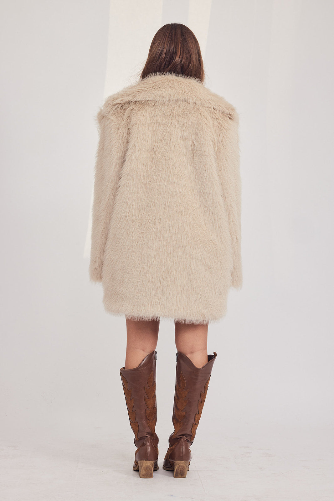 The Coat NH - בלי כובע סופי בז׳