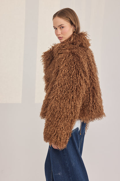 Elis Coat - פרווה מתולתלת