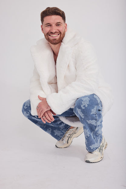The Coat NH + בלי כובע ראביט לבן
