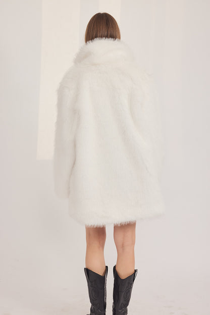 The Coat NH - בלי כובע סופי לבן