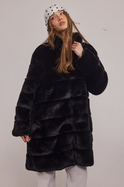 Goldy Coat - מעיל גולדי שחור
