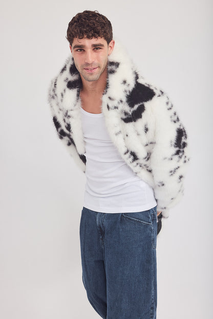 The Coat WH + עם כובע פרה שחור לבן