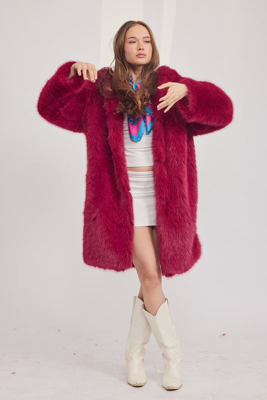 The Coat WH - עם כובע סופי ורוד חם