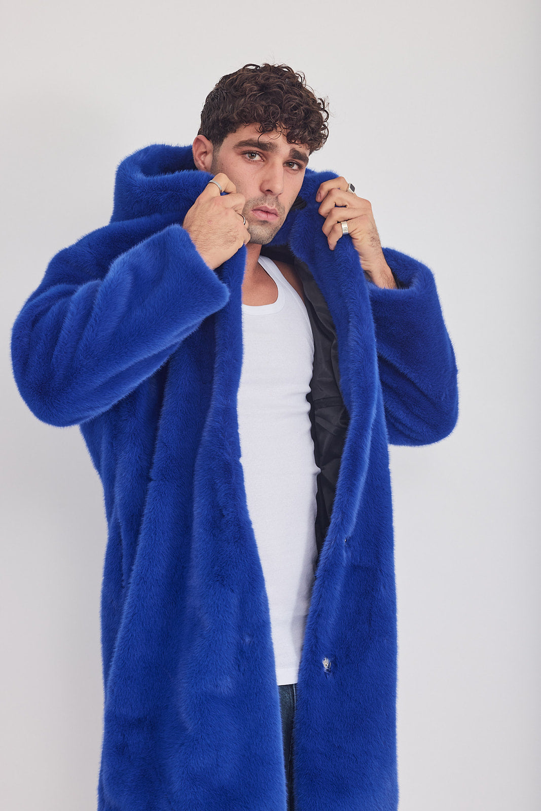The Coat WH + עם כובע ראביט כחול