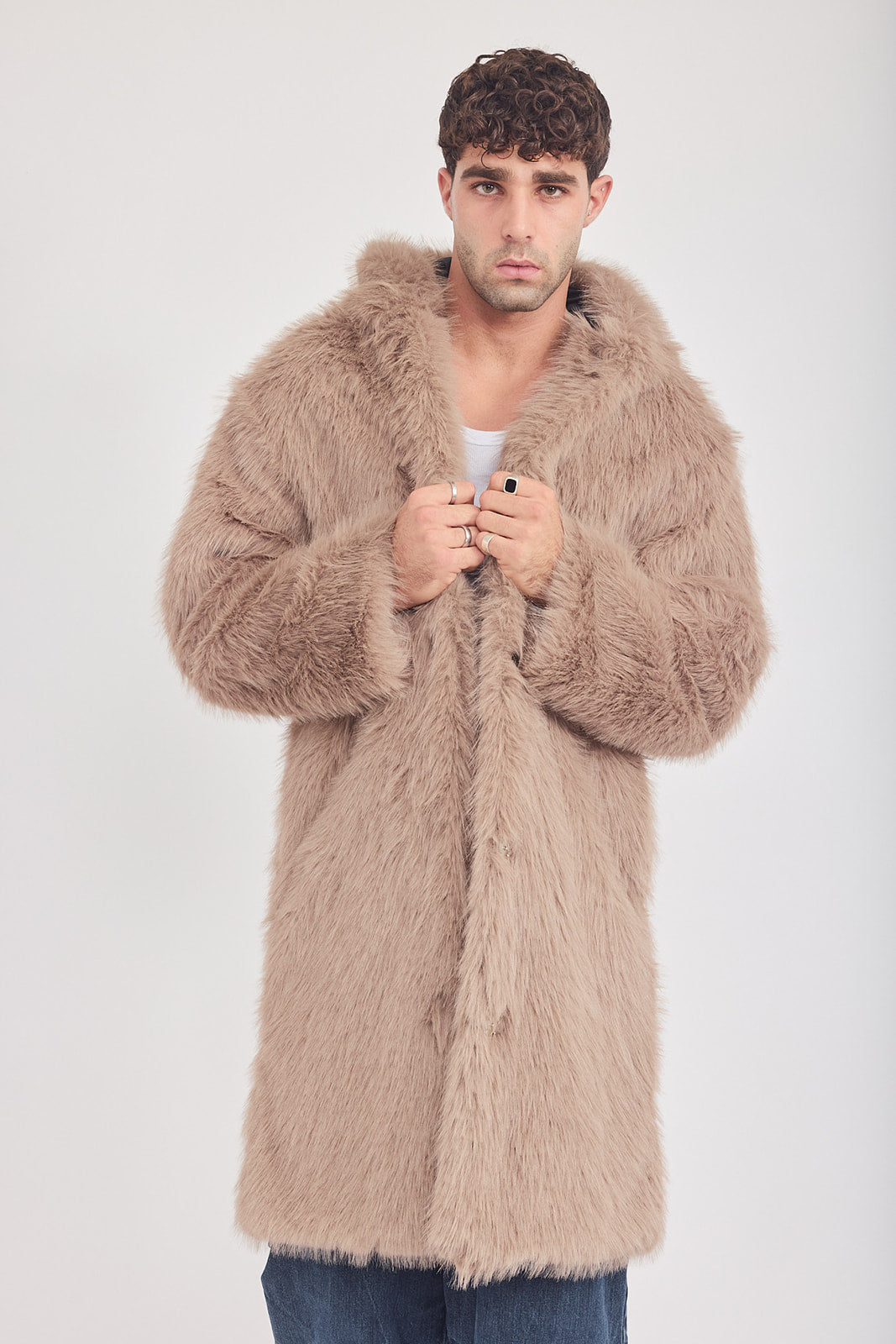 The Coat WH + עם כובע סופי חום בהיר