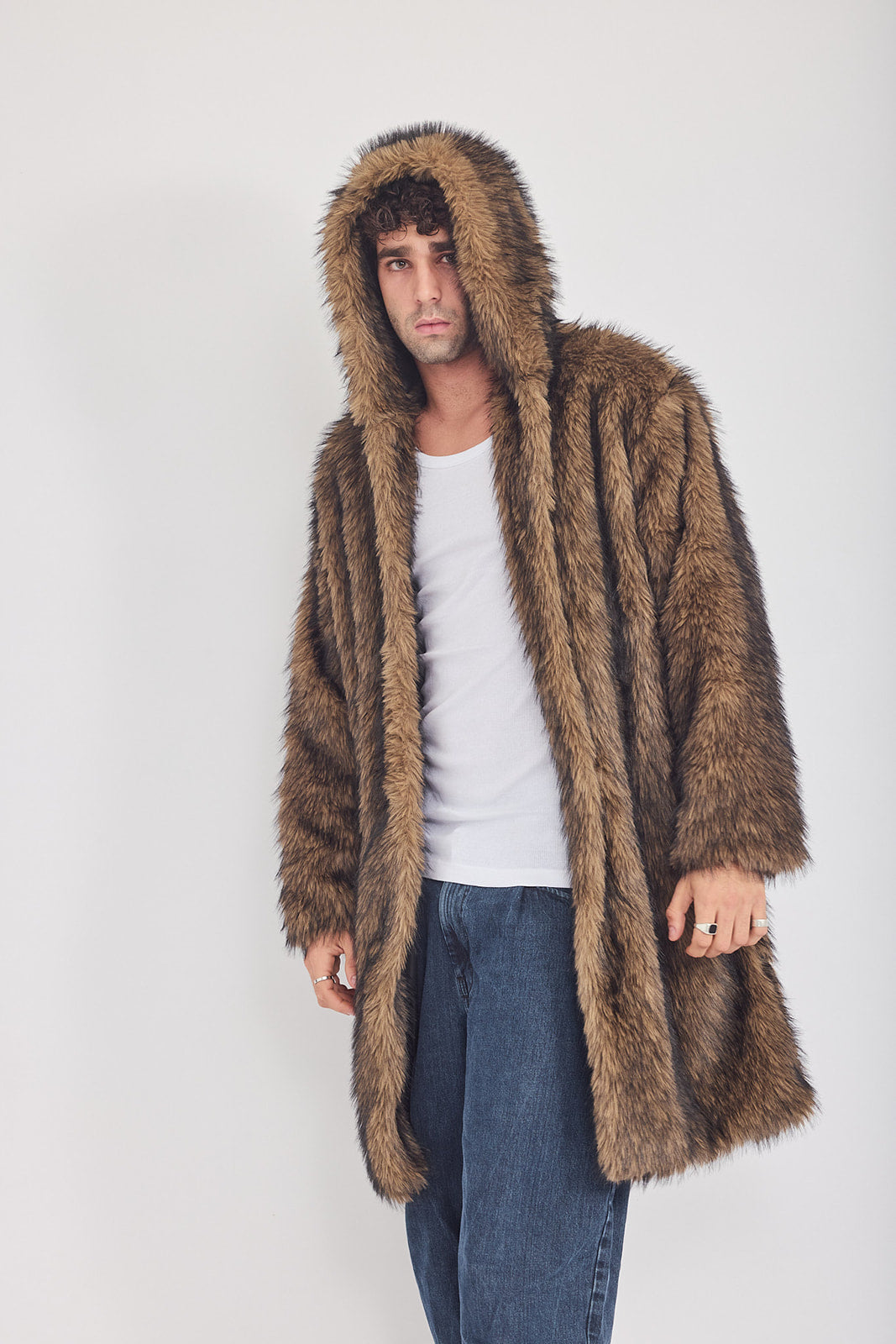 The Coat WH + עם כובע שועל חום