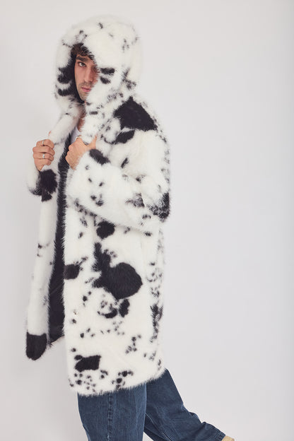 The Coat WH + עם כובע פרה שחור לבן