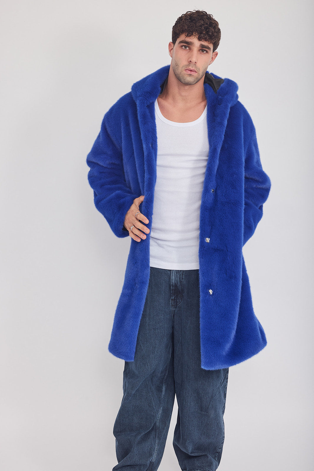 The Coat WH + עם כובע ראביט כחול