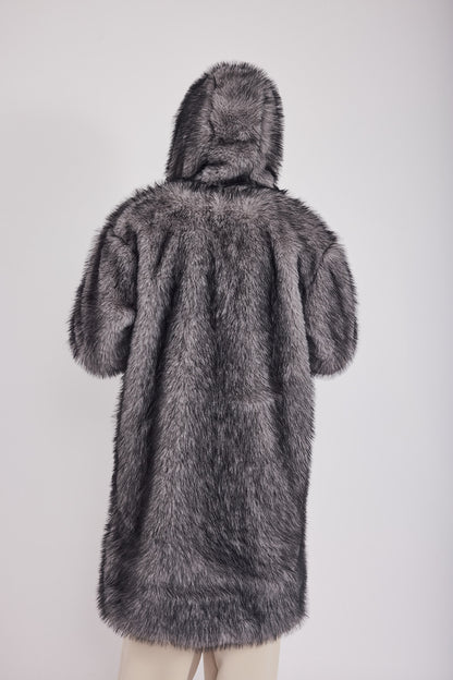 The Coat WH + עם כובע שועל אפור